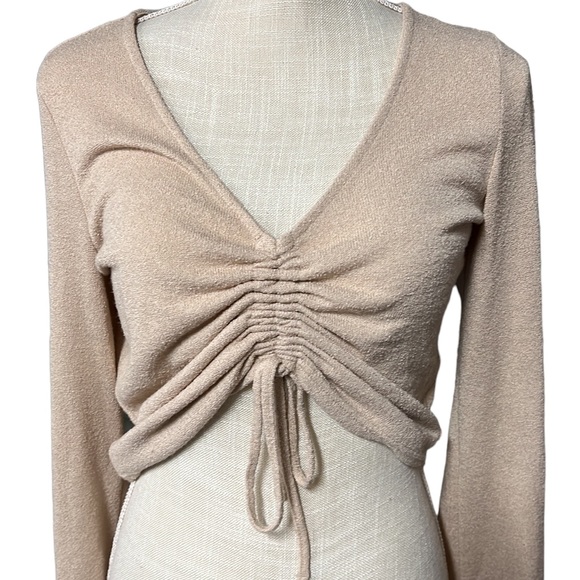 H&M Divided Long Sleeve Blouse Crop Top Shirt Tan Cream Womens Size S - Picture 2 of 6